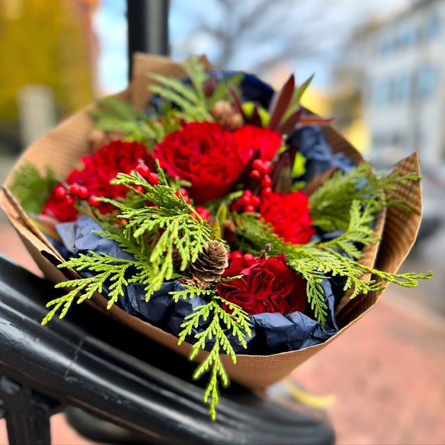 Red roses and carnations bouquet
