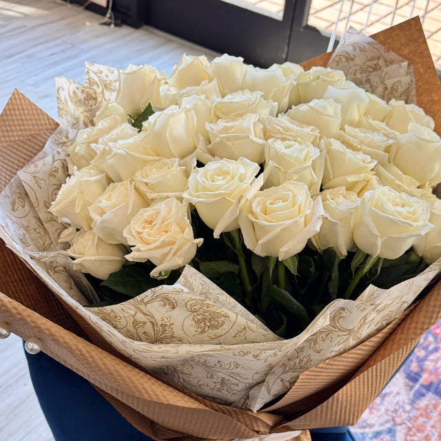 Bouquet of 50 white roses