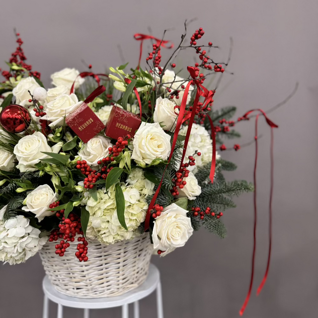 Holiday Fresh Flowers Basket in red and white. 